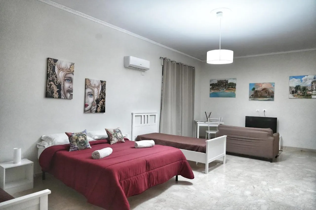 パレルモ La Casa Del Moro - Al Politeama Bed & Breakfast