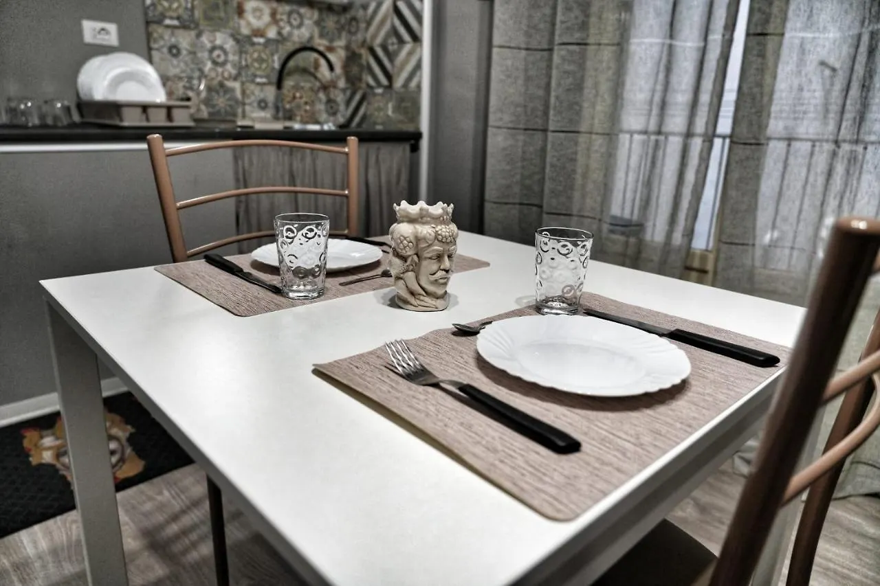 Bed and Breakfast La Casa Del Moro - Al Politeama Palermo