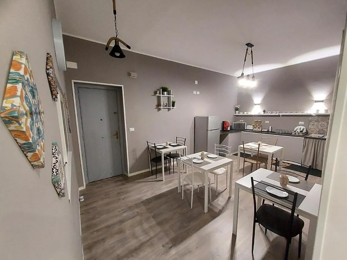 La Casa Del Moro - Al Politeama Bed & Breakfast Palermo