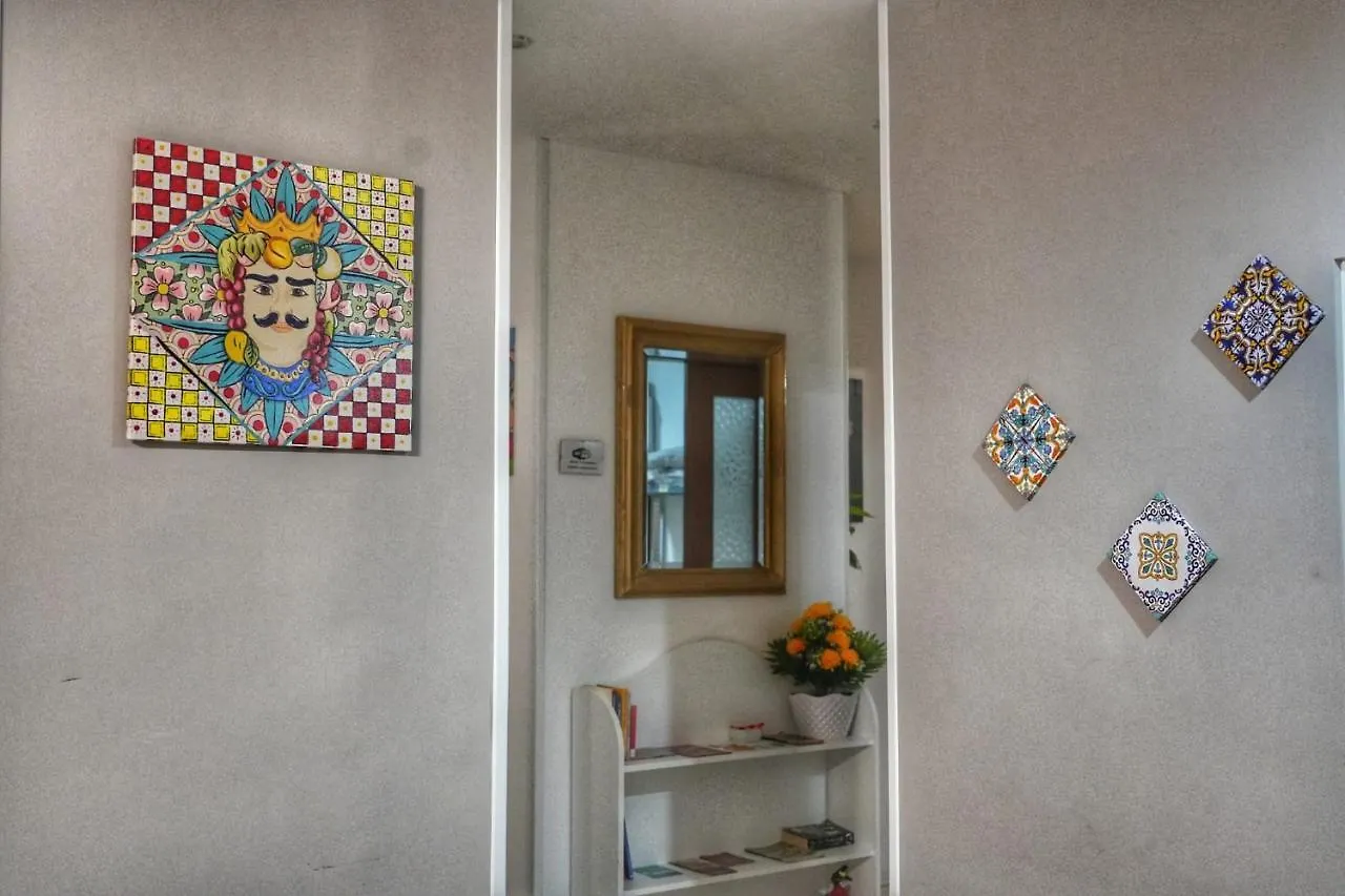 Bed and Breakfast La Casa Del Moro - Al Politeama Palermo